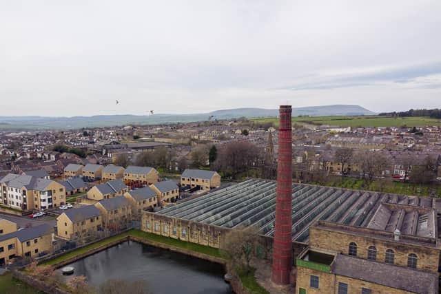 Unearth the stories of life in the past for both the rich and poor as you cycle along through Lancashire’s landscape, discovering the place that once led the world in cotton production. Working mills, rich landowners’ mansions, Victorian schoolrooms and beautiful parkland can all be found in the mill town of Burnley.
Start your journey at Queen Street Mill Textile Museum, the last surviving operational steam powered weaving mill in the world. Then go along the river and canal until you get to The Weavers’ Triangle Visitor Centre and discover what it was like to live in a 19th century mill town.
Take a different route and start your journey at Towneley Hall where you can enjoy the beautiful parkland and visit the former home of the Towneley family. After exploring the house, meander throughRead More