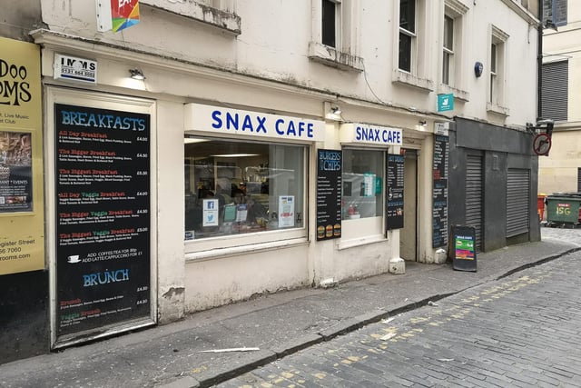Tucked away in one of the cobbled back alleys off Princes Street, Snax has a hearty breakfast menu and is loved by everyone from students to business men and women.
