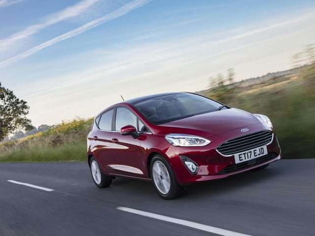 Average cost of a fully comprehensive policy for a driver aged 17-19: 980 GBP