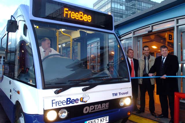 LPaunch of Free Bee bus service From left  David Young head of P.T.E. transport integration, Tim Watts MD of  TM Travel and Councillor Bryan Lodge