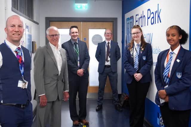 Sir John Holman, the architect of The Gatsby Benchmarks – the measures that schools use to create and evaluate their careers education offer – made his first school visit since the onset of the pandemic to Firth Park Academy in Sheffield today.