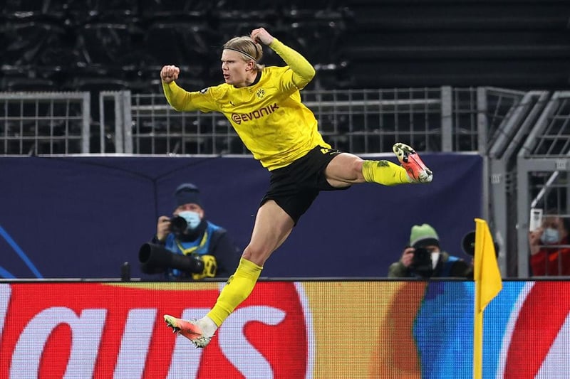 Chelsea have ‘already moved’ to sign Borussia Dortmund striker Erling Haaland this summer. (Mundo Deportivo)

(Photo by Lars Baron/Getty Images)