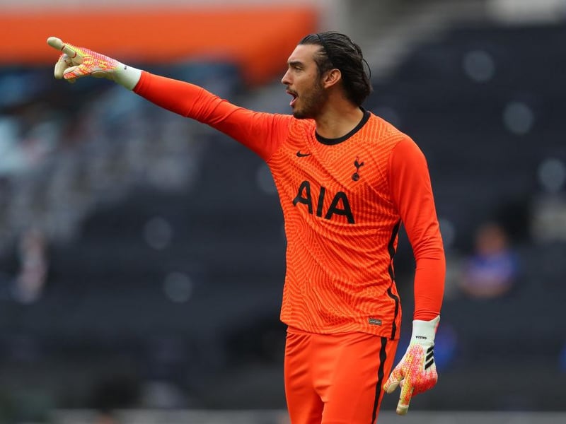 Tottenham Hotspur plan to sell goalkeeper Paulo Gazzaniga on a permanent deal this summer, who is spending the remainder of the season at La Liga side Elche. (Football Insider)
