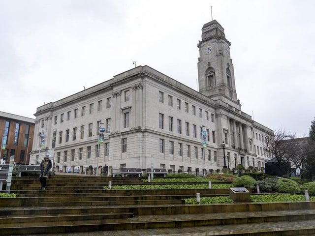 966 confirmed cases in Barnsley at a rate of 394.0.