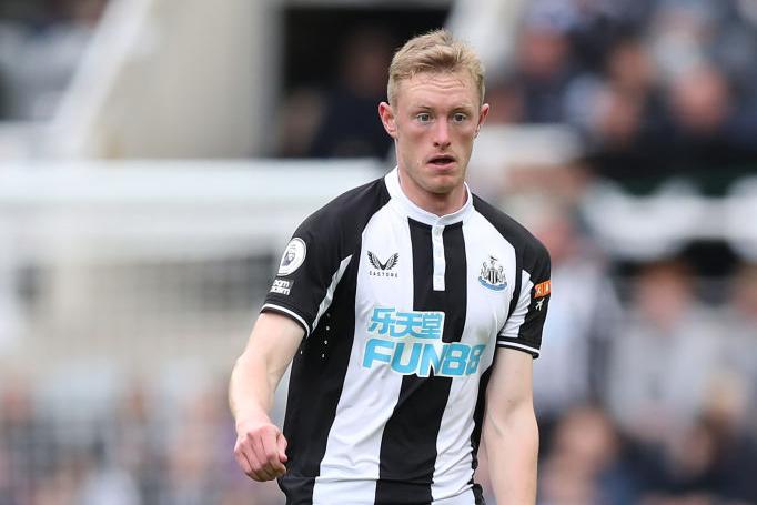 It’s no secret that Rafa Benitez and Everton are big admirers of Longstaff and are interested in bringing the midfielder to Goodison Park. It will reportedly take a £10m fee for that deal to happen and Newcastle are reluctant to sell. However, with the 23 year-old’s contract expiring at the end of the season, they may have to sell if they are to recoup any money for the academy graduate.
(Photo by George Wood/Getty Images)