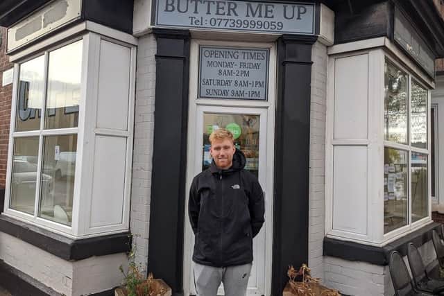 Ryan Hopkinson, 23, is delivering free meals across Sheffield throughout half term.