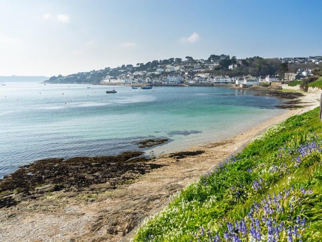 Average customer rating: 85 per cent. Beach rating: 4/5. Peace and quiet rating: 5/5