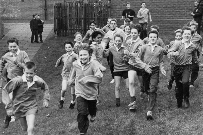 The Mortimer Comprehensive School cross country team in February 1991.