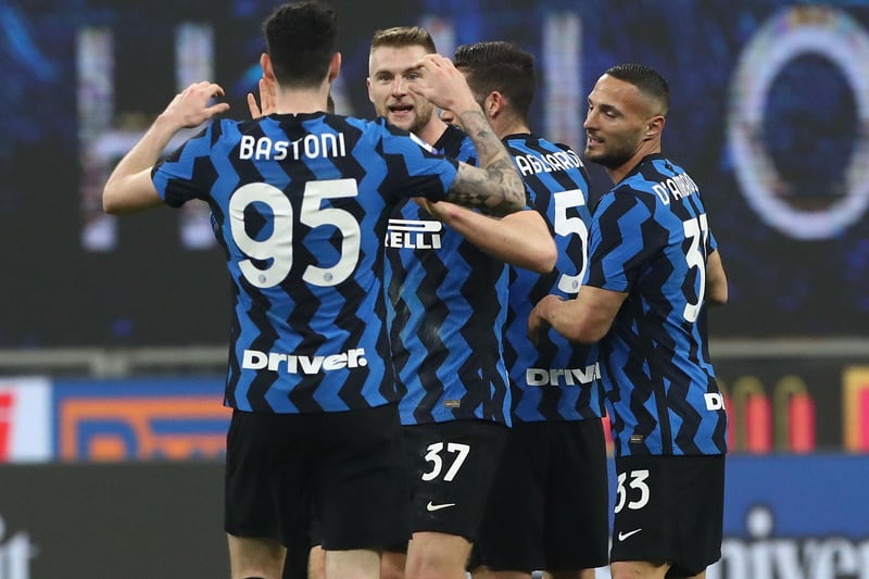Chelsea are believed to be keeping tabs on Inter duo Milan Skriniar and Alessandro Bastoni, as they look to sign a new defender in January. The Blues were hopeful of signing Sevilla's Jules Kounde on deadline day, but were unable to get the deal over the line. (Sport Witness)