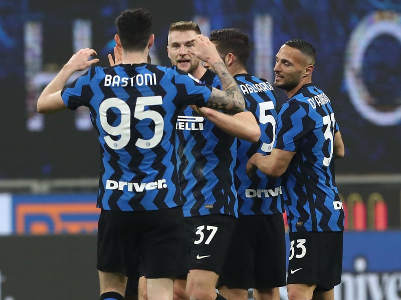 Chelsea are believed to be keeping tabs on Inter duo Milan Skriniar and Alessandro Bastoni, as they look to sign a new defender in January. The Blues were hopeful of signing Sevilla's Jules Kounde on deadline day, but were unable to get the deal over the line. (Sport Witness)