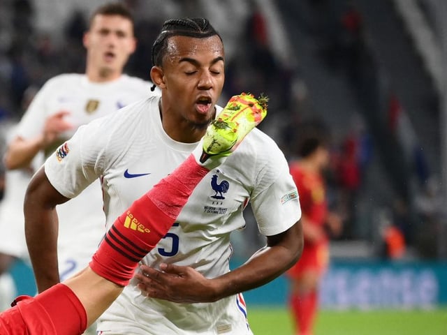Sevilla centre-back Jules Kounde has instructed his agent to pursue a deal with Manchester United. (El Nacional)

(Photo by FRANCK FIFE/AFP via Getty Images)