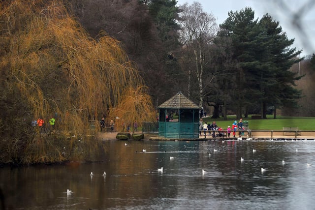 Sitting on the route of both the Leeds Country Way and the Meanwood Valley Trail, Golden Acre Park attracts plenty of walkers, and is known for its picturesque gardens and circular lakeside walk.