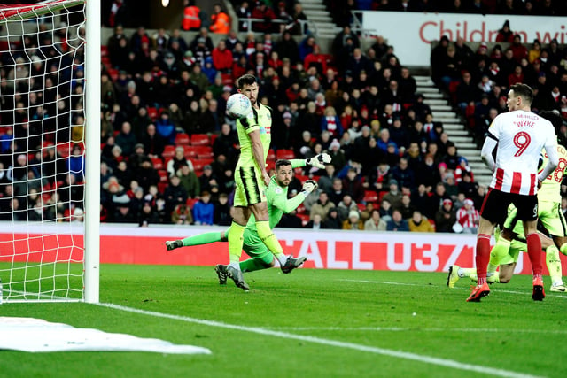 More dropped points on home soil as familiar failings - namely a lack of cutting edge - came back to haunt Sunderland. This should have been a comfortable three points.
