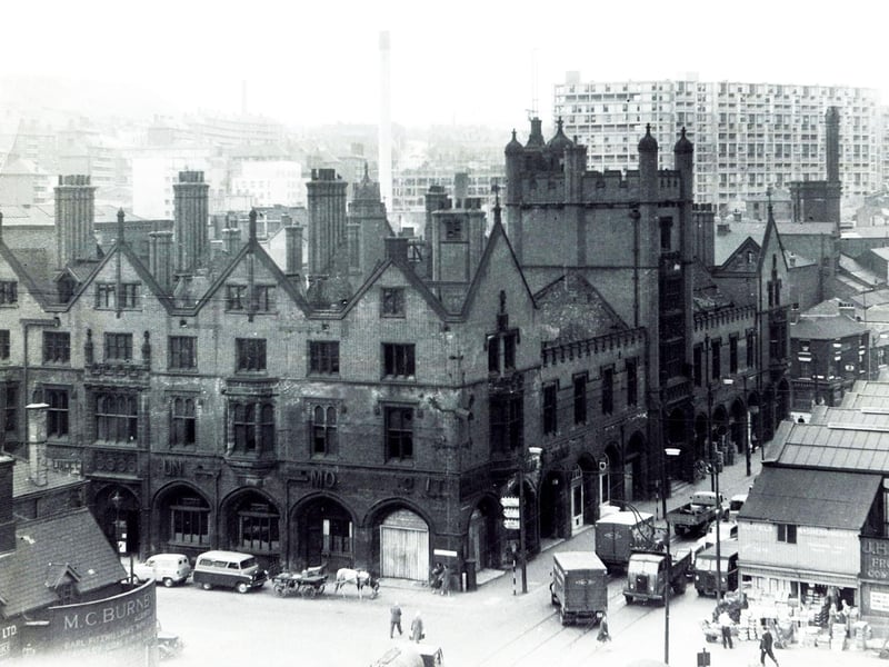 The old Corn Exchange in Sheffield was a remarkable building, with its beautiful mullioned windows and great groined roof. It was built in the 1880s by the Duke of Norfolk, replacing the old corn exchange, which the city had outgrown. Sadly, the magnificent landmark was severely damaged by fire in 1947 and was demolished in 1962.