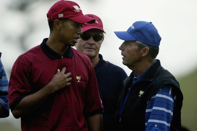 2. Who has gone the longest between Masters titles?
a) Jack Nicklaus; b) Tiger Woods; c) Gary Player