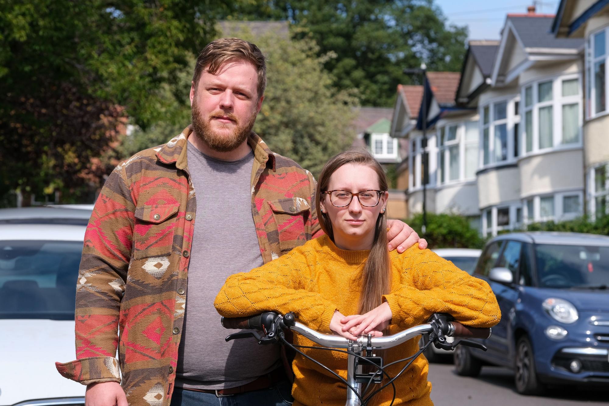 Sheffield cycling injuries: Tell us in person at police station, say cops after reporting row