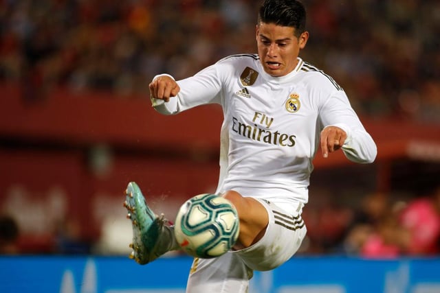 Everton are in ‘advanced negotiations’ over a £35m deal for Manchester United-linked James Rodriguez, who is keen on a reunion with Carlo Ancelotti. (AreaNapoli)
