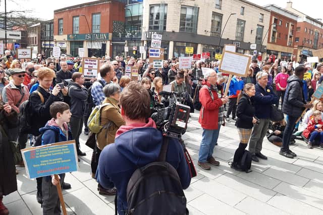 Hundreds joined a protest outside Sheffield City Hall this morning, calling for plans to convert King Edward VII School to an academy to be ditched.