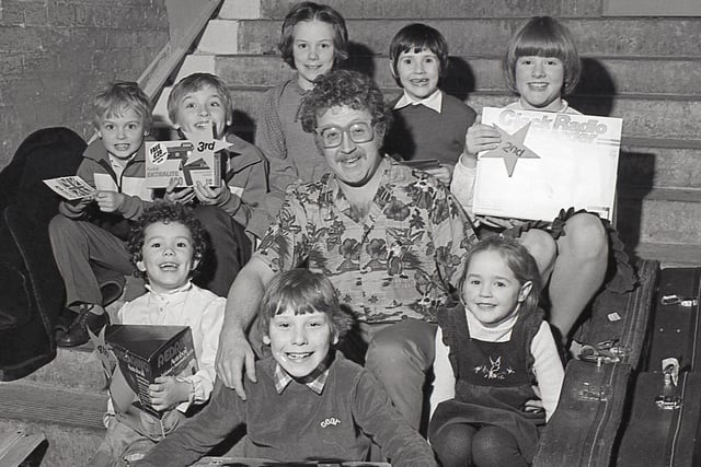 Buxton Advertiser Archive, 1982, comedian Mike Harding handing out prizes to young competition winners