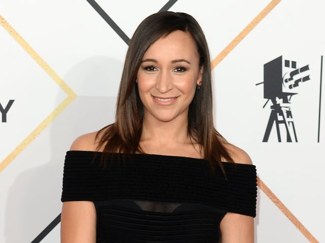 Retired Olympic champion and heptathlon gold medalist Jessica Ennis-Hill grew up in Sheffield in the Highfield area and attended Sharrow Primary School. She then went to King Ecgbert School in Dore, before going on to the University of Sheffield to study psychology. She was also part of the Sheffield City and Dearne Athletics Club.