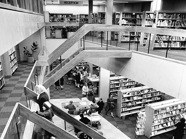 Opening of the new Library in the Four Seasons in 1977