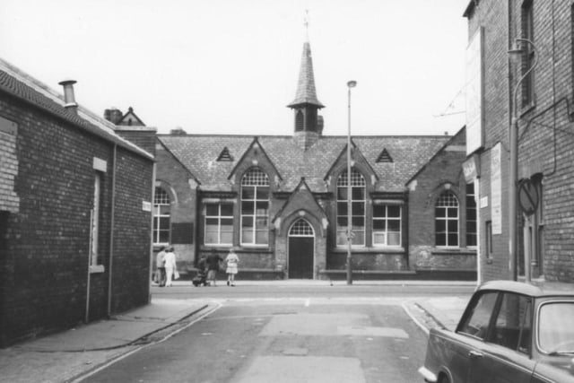 A view of Park Road School taken from Eden Street in August 1982. Photo: Hartlepool Library Service.