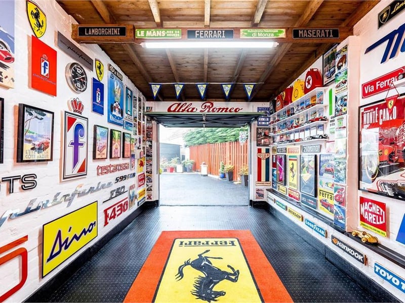 The current owners have gone all out to decorate the garages that currently stand proud at 10 Hailes Gardens, Colinton, Edinburgh, EH13 0JL.