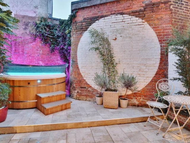 This beautiful Grade II-listed, four-bedroom townhouse is up for £650,000. View it here: https://bit.ly/3cMnMJS