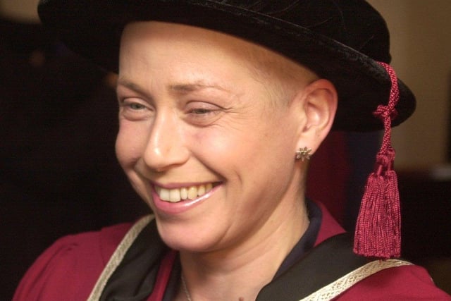 Cancer charity fundraiser Jane Tomlinson received an  honorary doctorate at a Sheffield Hallam University Degree ceremony held at Sheffield City Hall in 2003