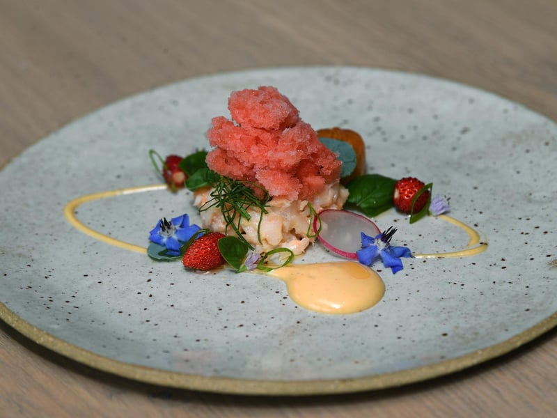 FIFTY TWO has three rosettes AND a Michelin star. The AA commented: "Skilful modern dining in grand country house." 📍Rudding Park, Follifoot, Harrogate HG3 1JH