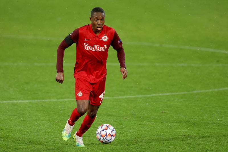Brighton have completed the signing of midfielder Enock Mwepu from Red Bull Salzburg, for a fee of around £18m. The Zambia international won the last four Austrian top tier titles on the trot with his former side. (Club website)