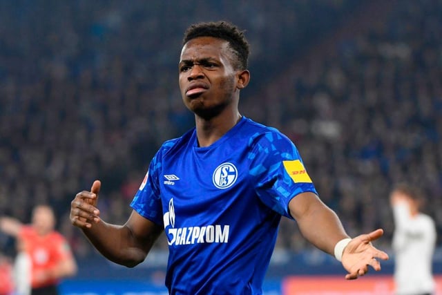 Manchester United will turn their attention towards Schalke winger Rabbi Matondo, formerly of rivals City, if they fail to land Jadon Sancho. (Manchester Evening News)