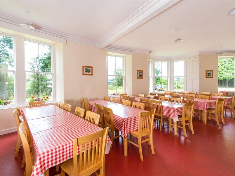 Dining room.