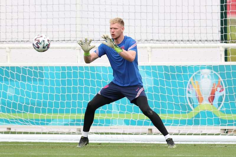 Arsenal are edging closer to completing a move for Sheffield United goalkeeper Aaron Ramsdale, who is believed to have had a medical at the club. He earned a place in England's squad for Euro 2020, after playing all 38 league games for the Blades last season. (90min)