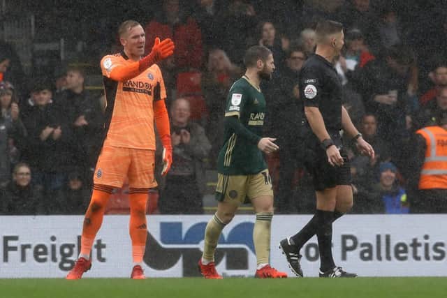 Robin Olsen of Sheffield United is furious by the decision to award AFC Bournemouth a penalty: Paul Terry / Sportimage
