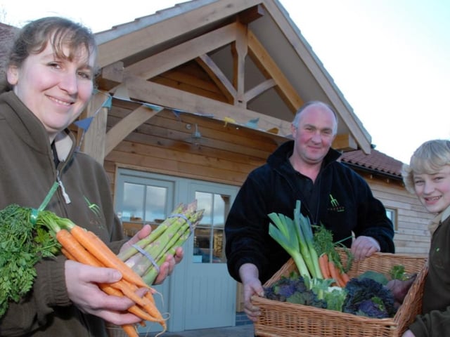 This farm shop is famous for it giant pumpkin patch in the autumn. The shop sells vegetables grown on the farm and has a huge selection of cheese.