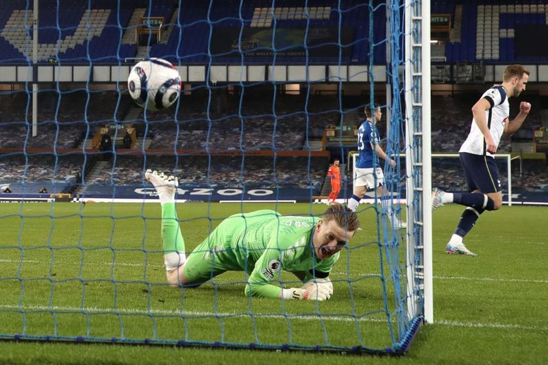 With Everton outside the 'big 6' these days (despite having won the title a lot more recently than Spurs), Pickford's status as No1 remains intact

(Photo by Clive Brunskill/Getty Images)