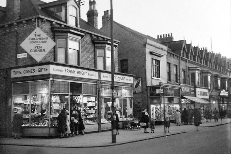 York Road  in the 1950s with  Frank Wright's toy shop in the foreground and Unity House, Argosy shoe shop and Duncans further back.