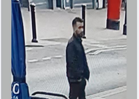 Police in Doncaster have released a CCTV image of an individual they believe could hold important information about a reported sexual assault.  At approximately 5pm on Saturday 25 February, it is reported that a woman in her 40s was sexually assaulted outside the entrance to flats on Hall Gate.  It is believed that a man approached the victim and asked if she was married. The victim, who cannot be identified for legal reasons, attempted to push the suspect away. He pushed her back before showing her pornographic images on his phone, then proceeded to grope her over her clothes. He then backed away, allowing the victim to escape. After following a number of lines of enquiry since the incident, officers are now appealing for the public’s help. They are keen to speak to the individual pictured and want to hear from him, or anyone who recognises him. Do you know this man?  If you have any information, please contact police using live chat, our online portal or by calling 101 quoting incident number 638 of 25 February.  You can access live chat and our online portal here: https://orlo.uk/1ptwU  Alternatively, if you would prefer not to give your personal details, you can stay anonymous and pass on what you know by contacting the independent charity Crimestoppers. Call their UK Contact Centre on freephone 0800 555 111 or complete a simple and secure anonymous online form at https://orlo.uk/bM1Xd