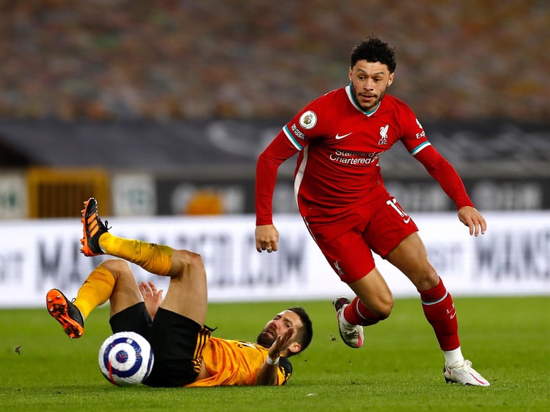 West Ham United have overtaken Newcastle to become the fresh favourites to sign Liverpool midfielder Alex Oxlade-Chamberlain. The £35m ace missed the majority of last season with an injury, and could be moved on this summer. (SkyBet)