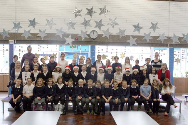 Y5 pupils ready for their Christmas show in 2010