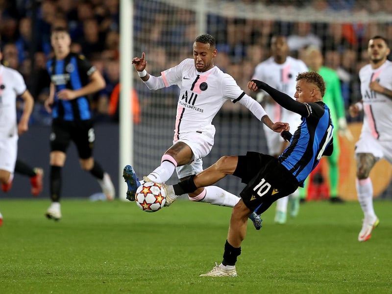 The agent of Club Brugge rising star Noa Lang has revealed Champions League side AC Milan interested in his client. Leeds United were heavily-linked with the ex-Ajax forward over the summer, but were unable to get a deal over the line. (Sport Witness)