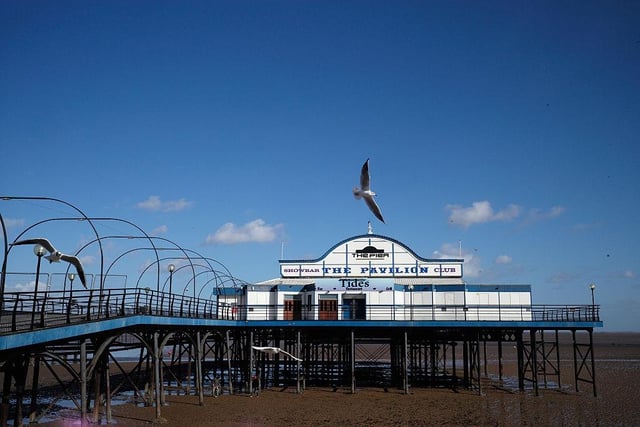 If you're looking for a quick seaside getaway, this is your best bet. With an estimated journey time of one hour and 27 minutes by car, Cleethorpes is the most local beach to Sheffield.