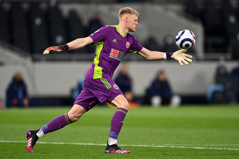 Sheffield United may have priced Arsenal out of a move for goalkeeper Aaron Ramsdale. Mikel Arteta's side are reportedly looking into cheaper alternatives after The Blades slapped a £32 million price tag on the 23-year-old. (The Daily Express)