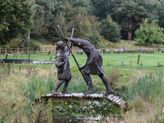 The home of the major oak has several easy paths you can follow so it is good for everyone. Parking is £4 and the visitors centre and toilets are not yet open.
