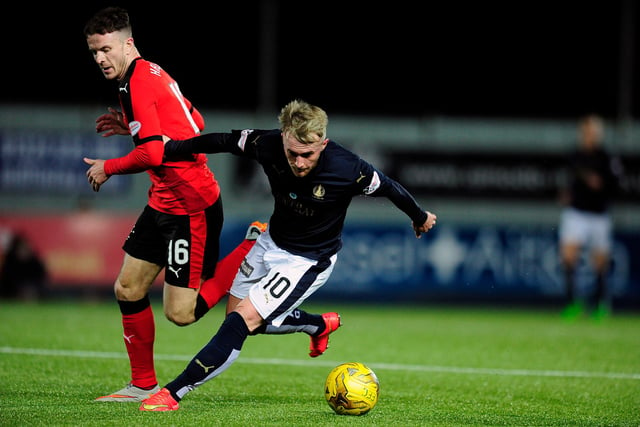 Craig Sibbald tangles with ANdy halliday. Picture - Michael Gillen