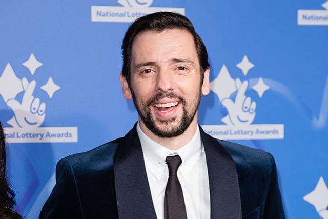 3) Who replaced Ardal O’Hanlan as the star of Death in Paradise in February 2020?
ANSWER: Ralf Little