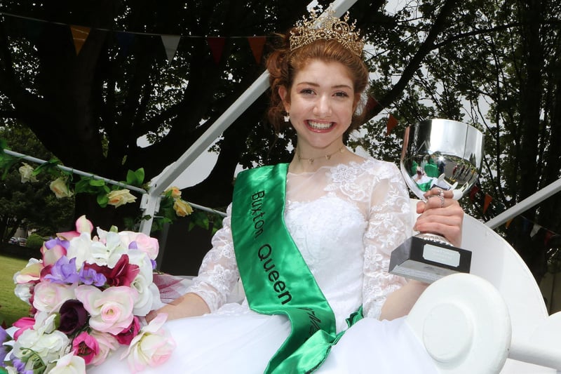 Bradwell Carnival, Buxton Queen Lily-Mae Borra and her retinue were trophy winners