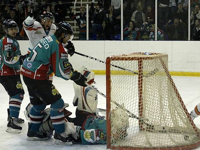 Flashback: Jason Hewitt scores a late winner against a Doug Christensen-coached Giants team to secure a championship for the Steelers over Belfast.
