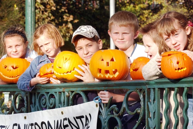 Making pumpkin lanterns in Roker Park in 2005. Were you in the picture?
